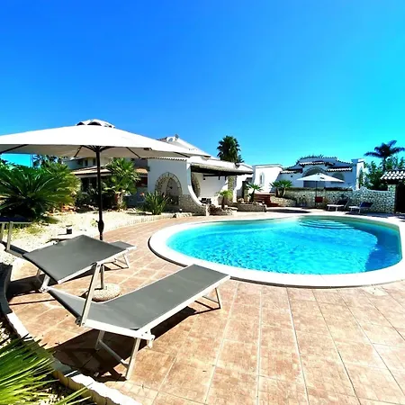 Francesca Private Pool Villa