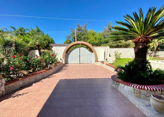 Francesca Private Pool Villa