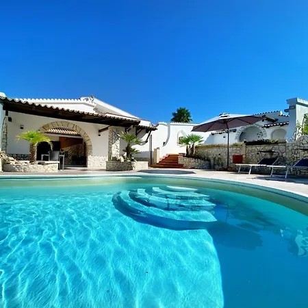 Francesca Private Pool Villa *