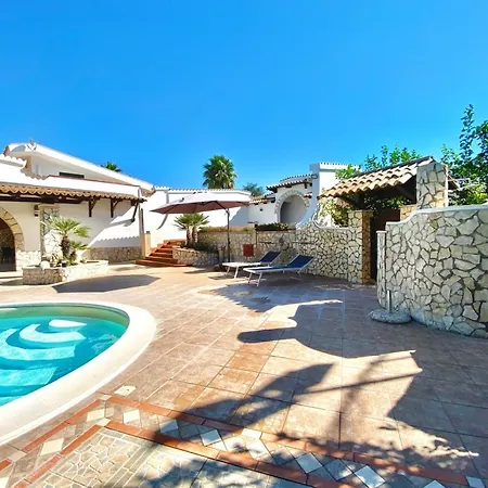 Francesca Private Pool Villa Fontane Bianche